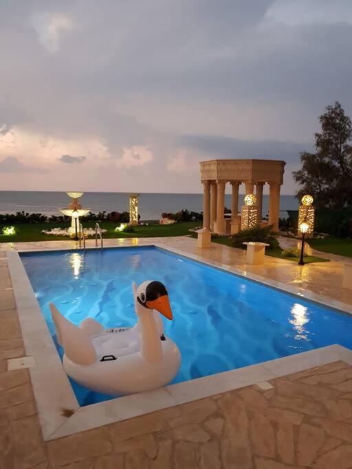 Luksuzna Vila Ob Plazi Z Bazenom Villa Paphos