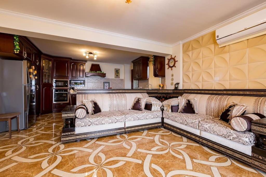 Luksuzna Vila Ob Plazi Z Bazenom Paphos