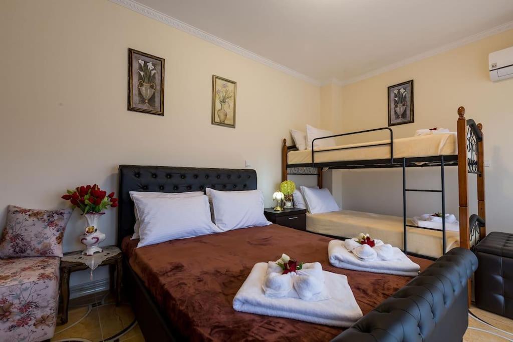 Villa Luksuzna Vila Ob Plazi Z Bazenom *